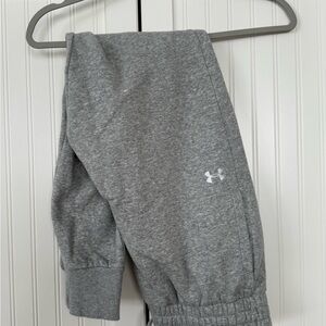 Under Armour Heather Gray Sweatpants